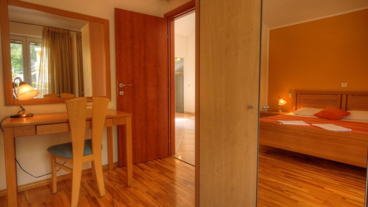 Apartment Villa Molina Mlini Eksteriør billede